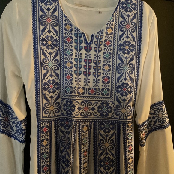 White and Blue Embroidered Palestinian Dress - Picture 2 of 3